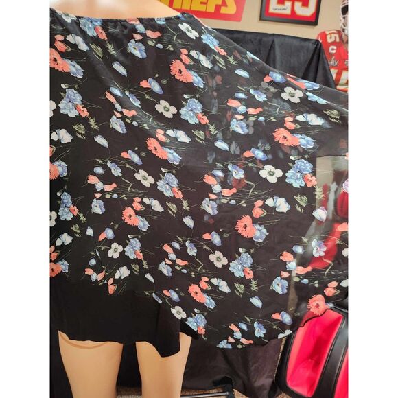 Alyx Floral Flowy Blouse - Size 4X - Picture 6 of 7